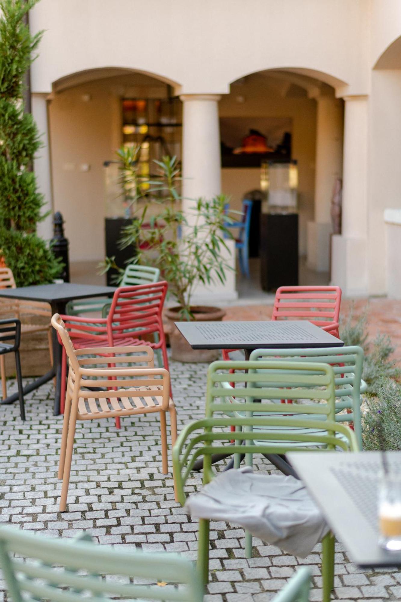 Barka Galeria Hotel Es Etterem Tállya 외부 사진