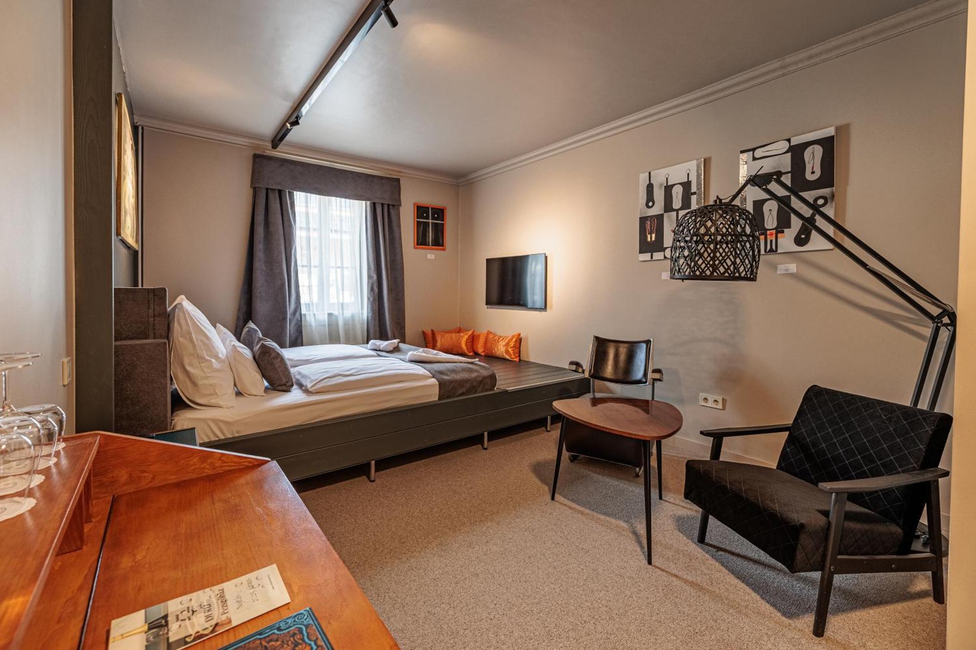Barka Galeria Hotel Es Etterem Tállya 외부 사진