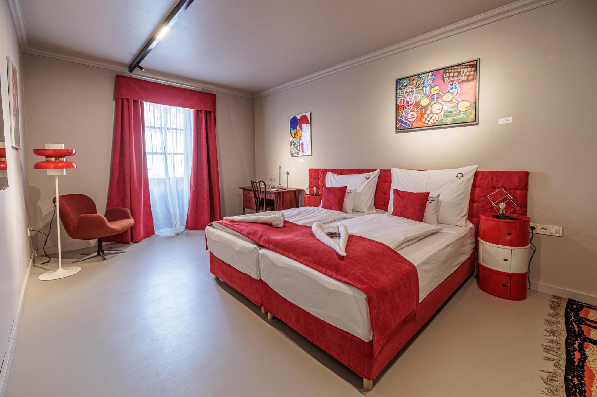 Barka Galeria Hotel Es Etterem Tállya 외부 사진